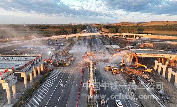 落梁后破碎清理 落梁后破碎清理